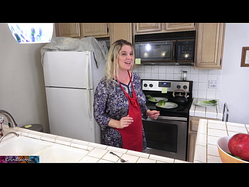 ❤️ Ibu tiri memerah susu dia di dapur sebelum kencannya ❤️❌ Pelacur di id.loanworld.top